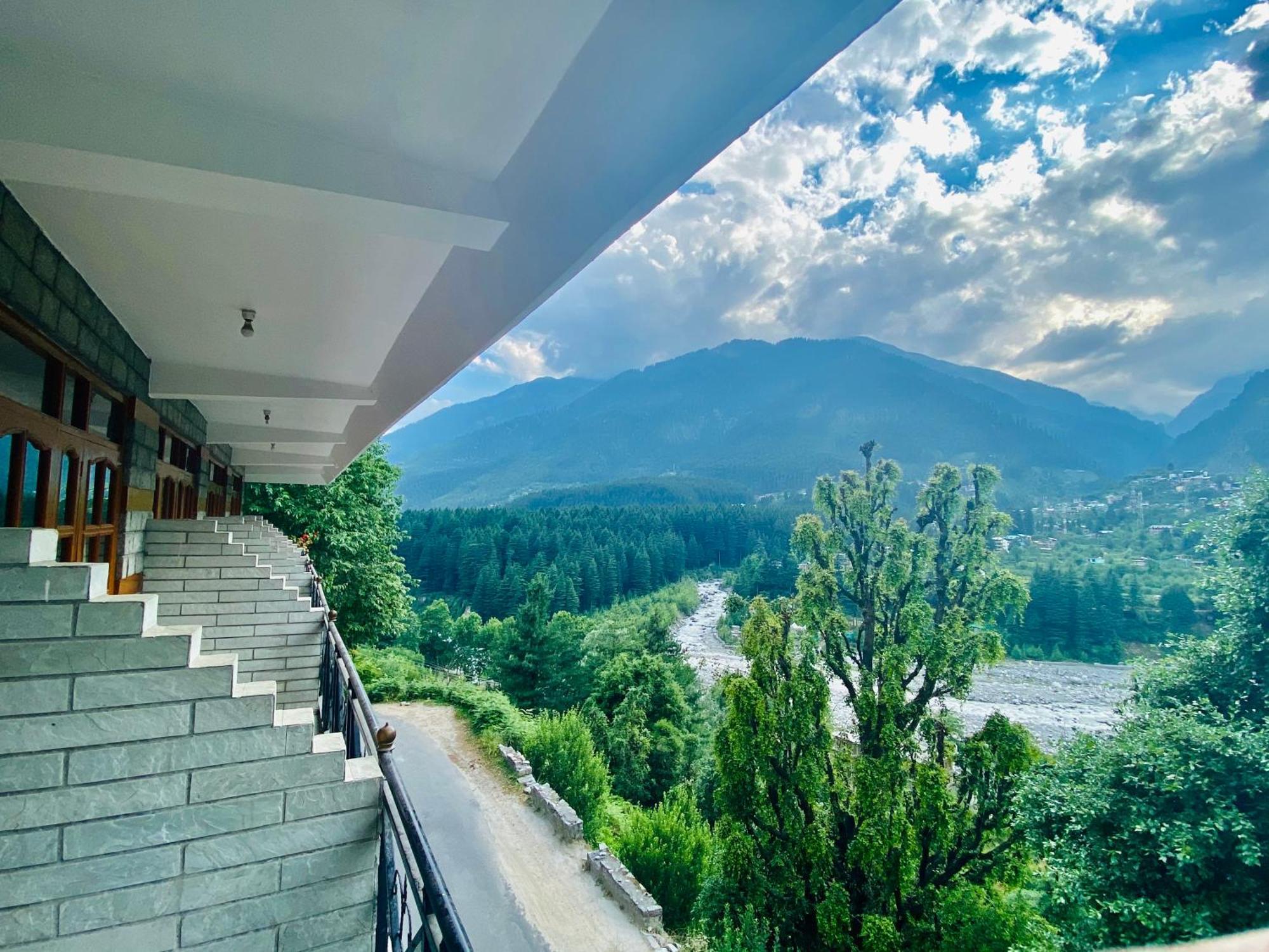 Hotel Hollywood Manali - Scenic River & Mountain View With Premium Rooms Ngoại thất bức ảnh